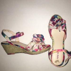 ‘Paint-Splattered’ Nine West Sandals w/ Heel